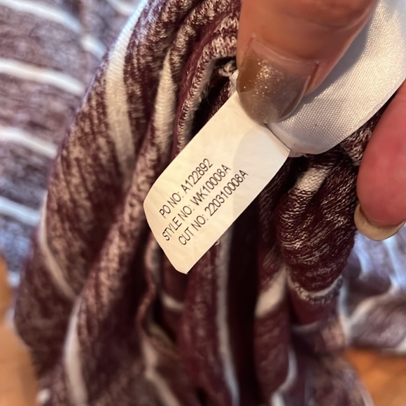 Like new Market & Spruce striped hooded quarter length sleeve top - Picture 13 of 13